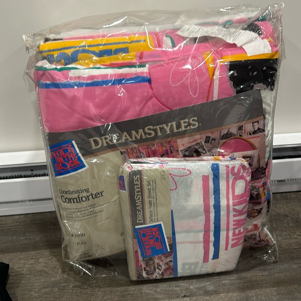 New kids in the block brand new unopened bedding set